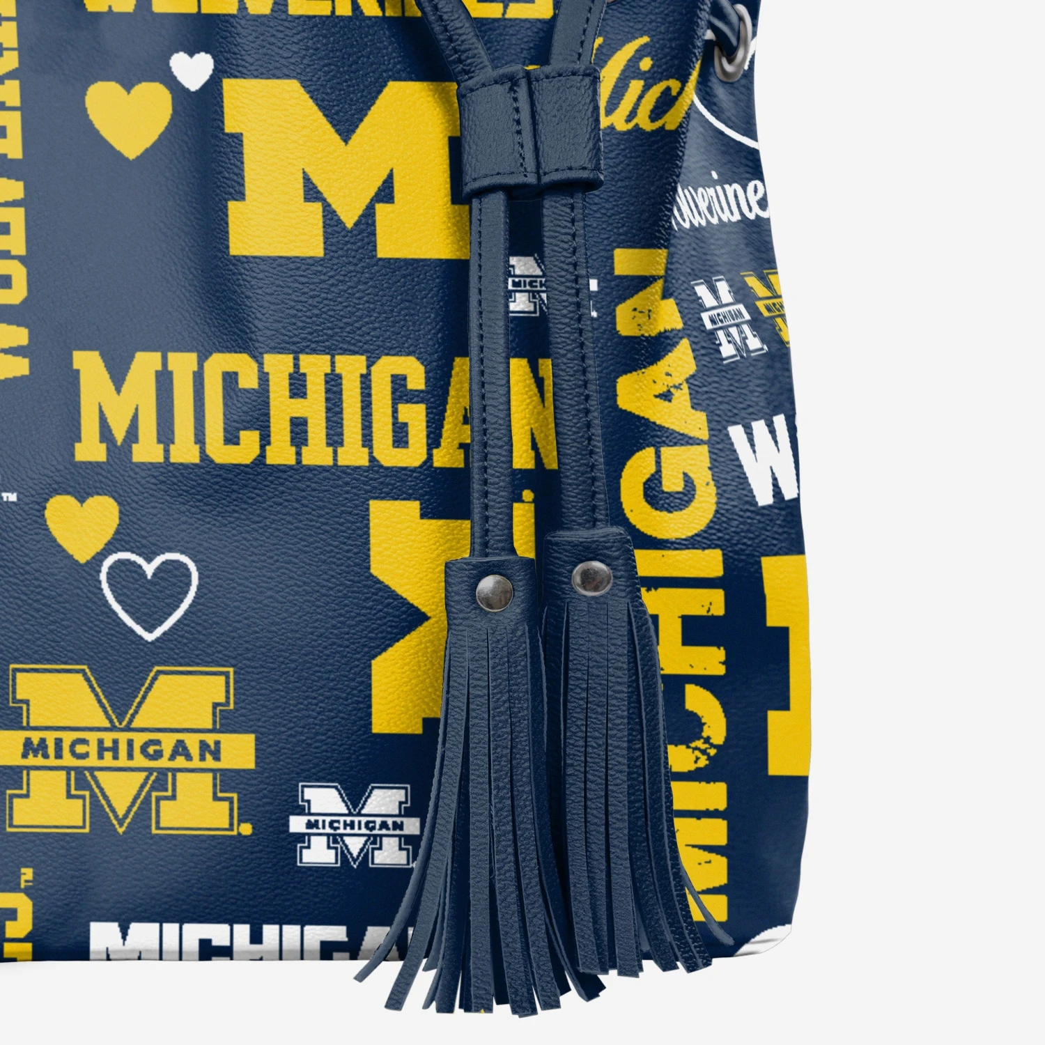 FOCO Michigan Wolverines Logo Love Cinch Purse 6 FOCO Michigan Wolverines Logo Love Cinch Purse - Image 4