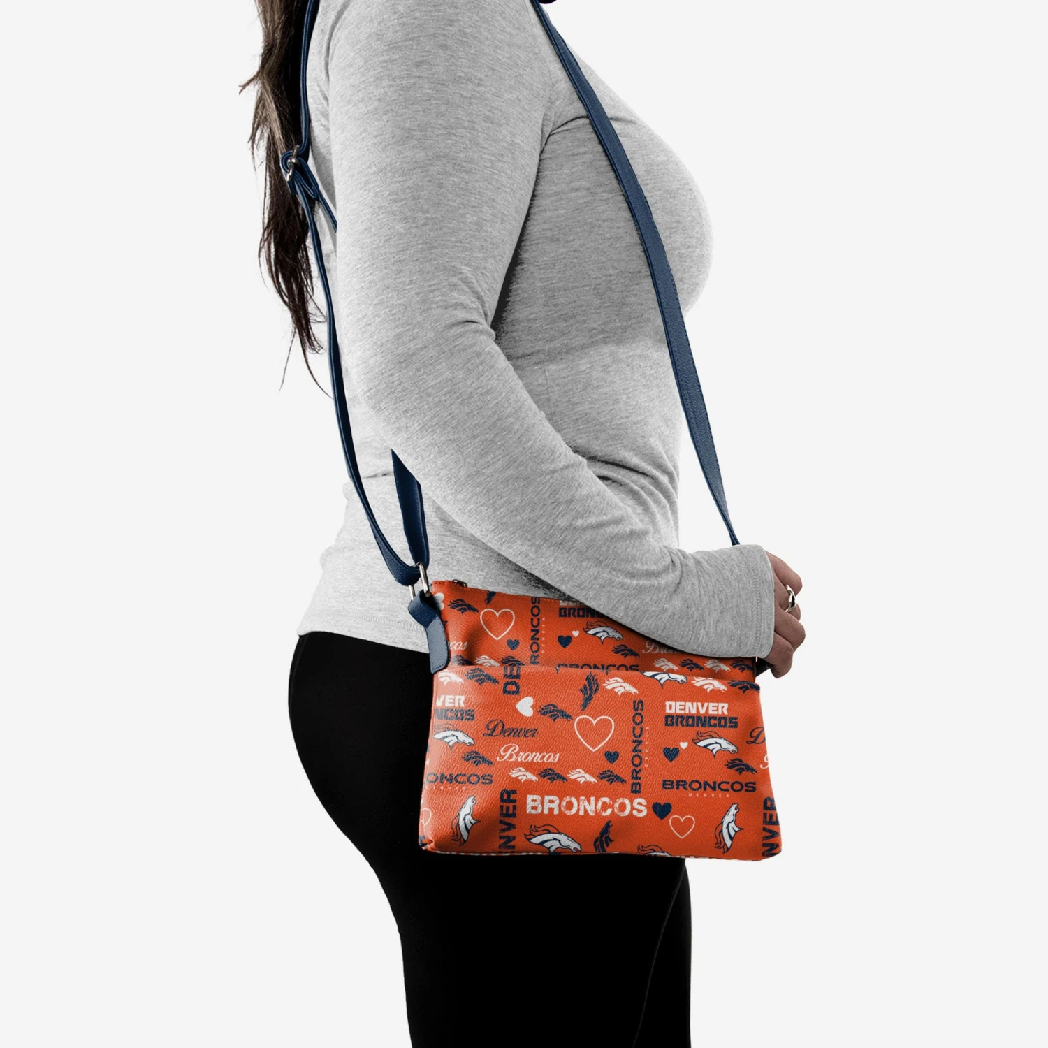 FOCO Denver Broncos Logo Love Crossbody Purse 4 FOCO Denver Broncos Logo Love Crossbody Purse - Image 2