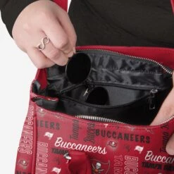 FOCO Tampa Bay Buccaneers Spirited Style Printed Collection Purse -FOCO Shop BGNFPRAPPURTB g3