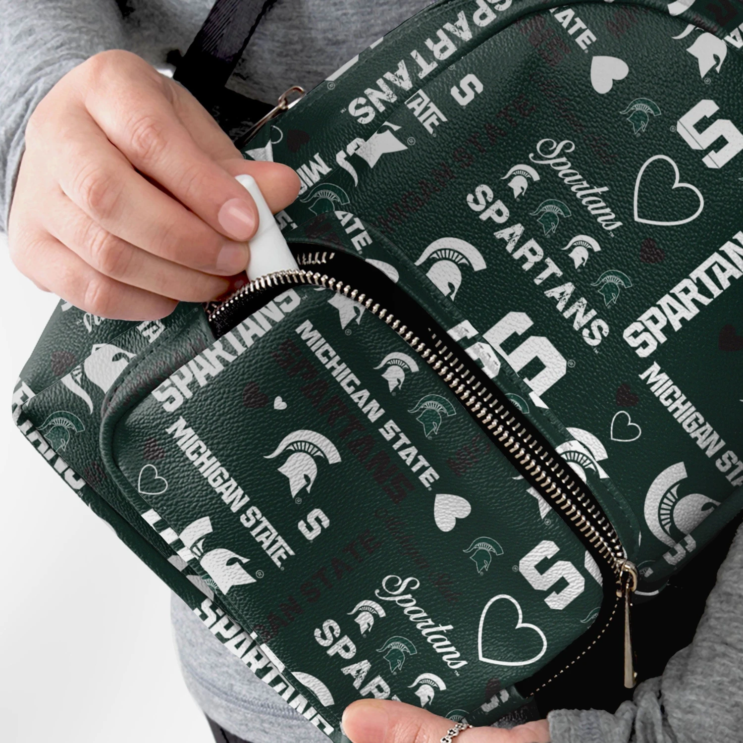 FOCO Michigan State Spartans Logo Love Mini Backpack 5 FOCO Michigan State Spartans Logo Love Mini Backpack - Image 3