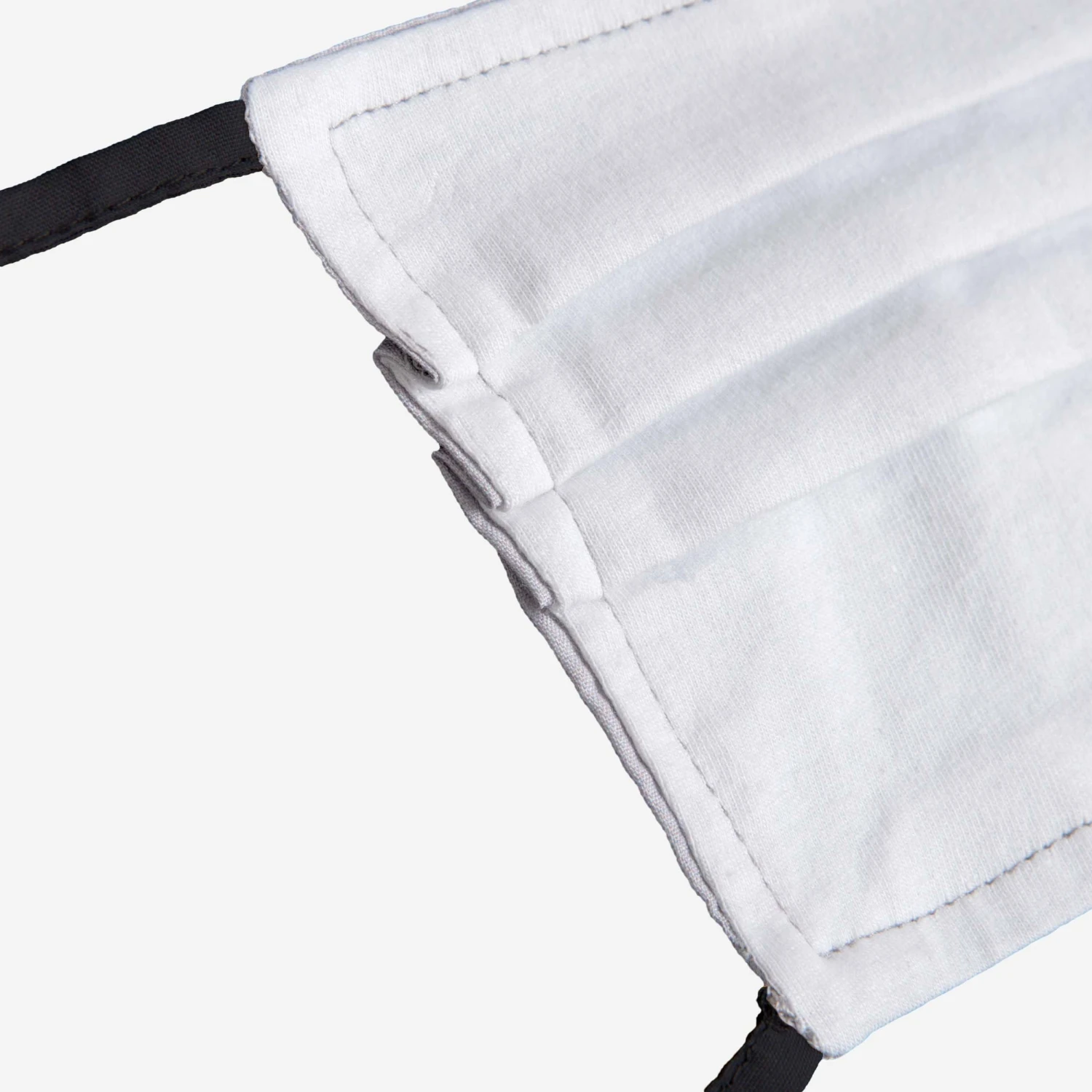 FOCO Cincinnati Reds On-Field Adjustable Red Face Cover 6 FOCO Cincinnati Reds On-Field Adjustable Red Face Cover - Image 4