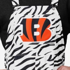 FOCO Cincinnati Bengals Mens White Tiger Stripe Thematic Bib Overalls 11 FOCO Cincinnati Bengals Mens White Tiger Stripe Thematic Bib Overalls -FOCO Shop PNTNFTHOA2CIB g4