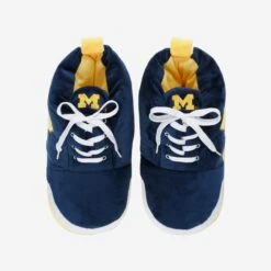FOCO Michigan Wolverines Plush Sneaker Slipper -FOCO Shop SLPNCPLSNMI g4