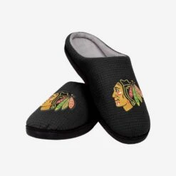 FOCO Chicago Blackhawks Memory Foam Slide Slipper -FOCO Shop SLPNHMYFMCBH g3