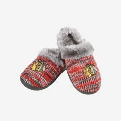 FOCO Chicago Blackhawks Womens Peak Slide Slipper -FOCO Shop SLPWMNHPEAKCBH g3