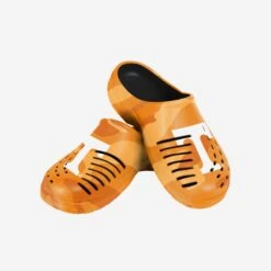 FOCO Tennessee Volunteers Tonal Camo Clog 9 FOCO Tennessee Volunteers Tonal Camo Clog -FOCO Shop SNMNNCTCMDGTN g3