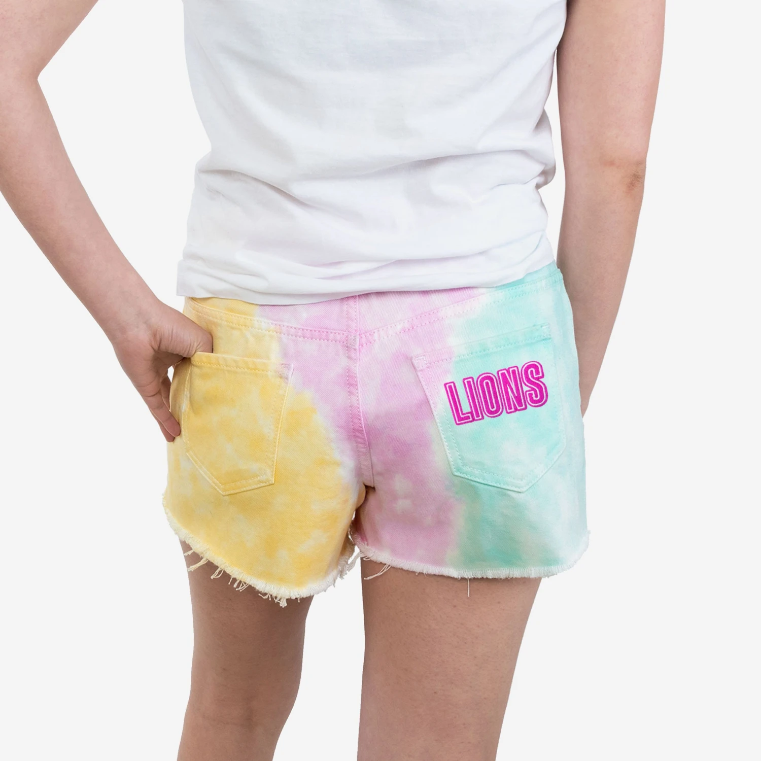 FOCO Detroit Lions Womens Tie-Dye Rush Denim Shorts 4 FOCO Detroit Lions Womens Tie-Dye Rush Denim Shorts - Image 2