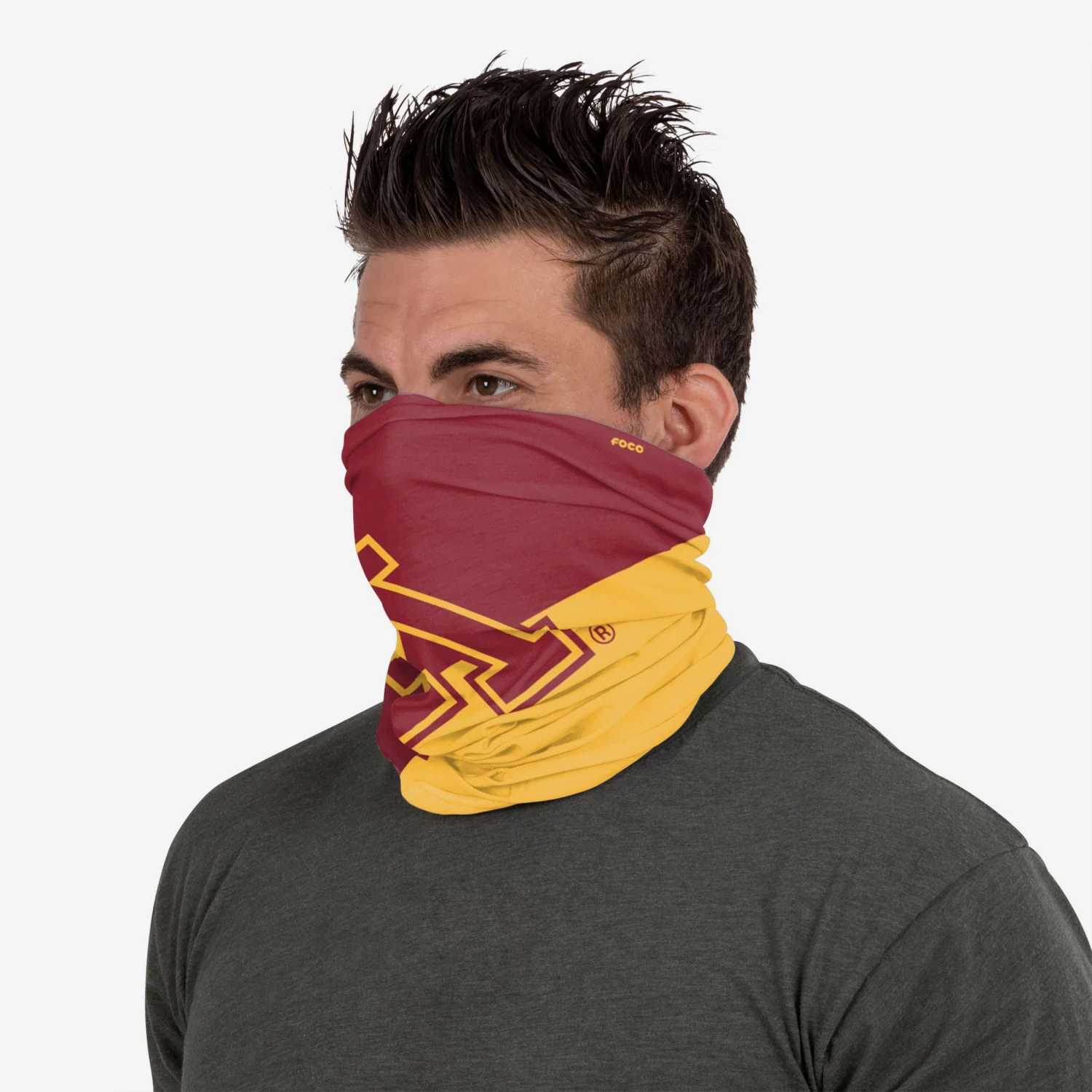 FOCO Minnesota Golden Gophers Big Logo Gaiter Scarf 6 FOCO Minnesota Golden Gophers Big Logo Gaiter Scarf - Image 4